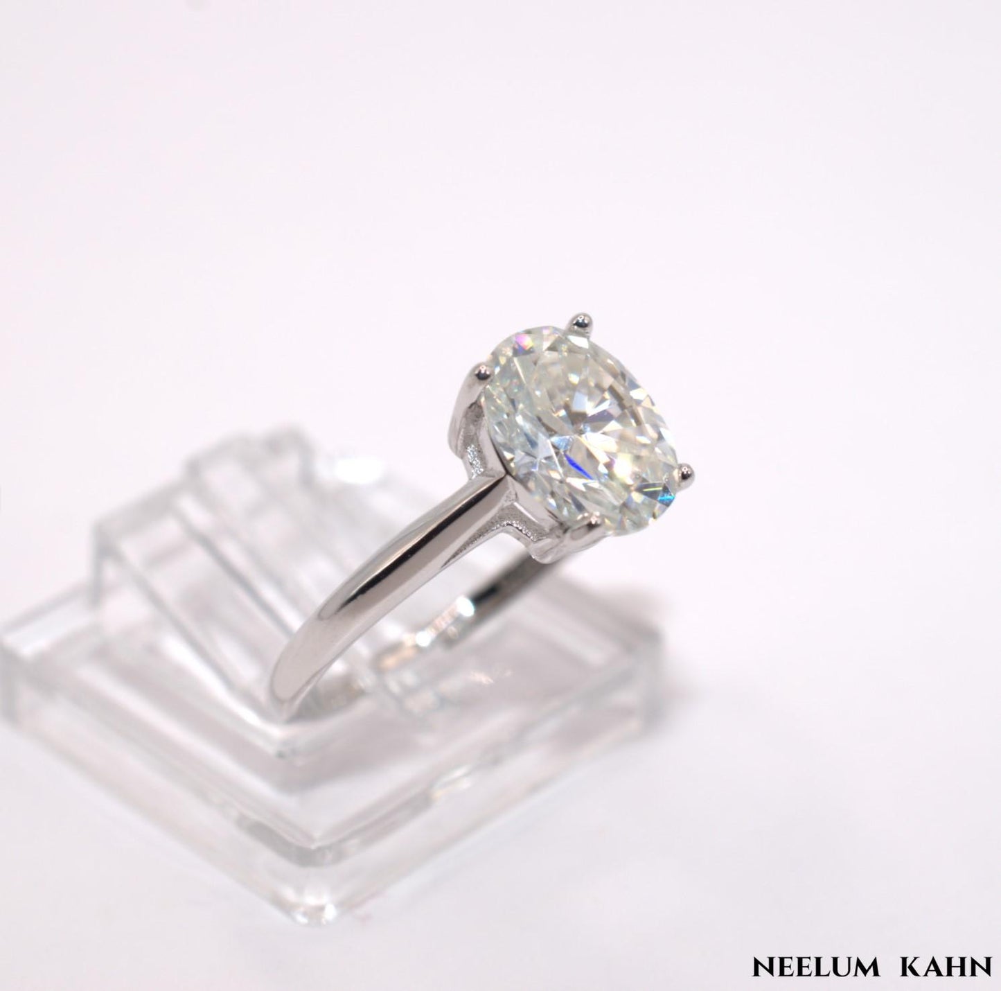 2Ct Oval Cut Moissanite Ring, 925 Sterling Silver, D Color VVS1 Clarity, Solitaire Engagement Ring with Gift LED Heart Ring Box
