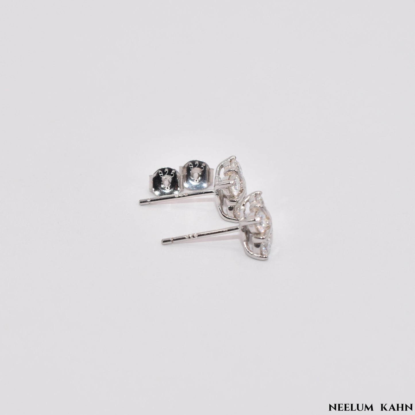 Certified 0.8Ct Moissanite Diamond Stud Earrings