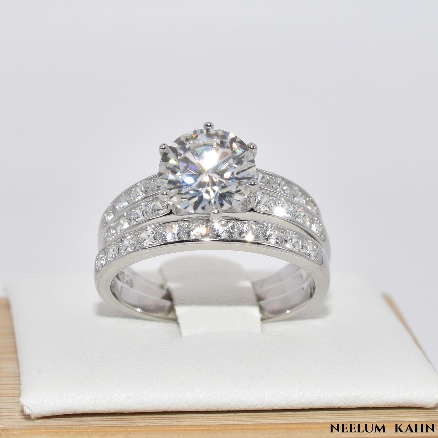 2Ct Moissanite Diamond Ring, S925 Sterling Silver Band, Round Cut, D Color, VVS1 Clarity, LED Gift Ring Box Included