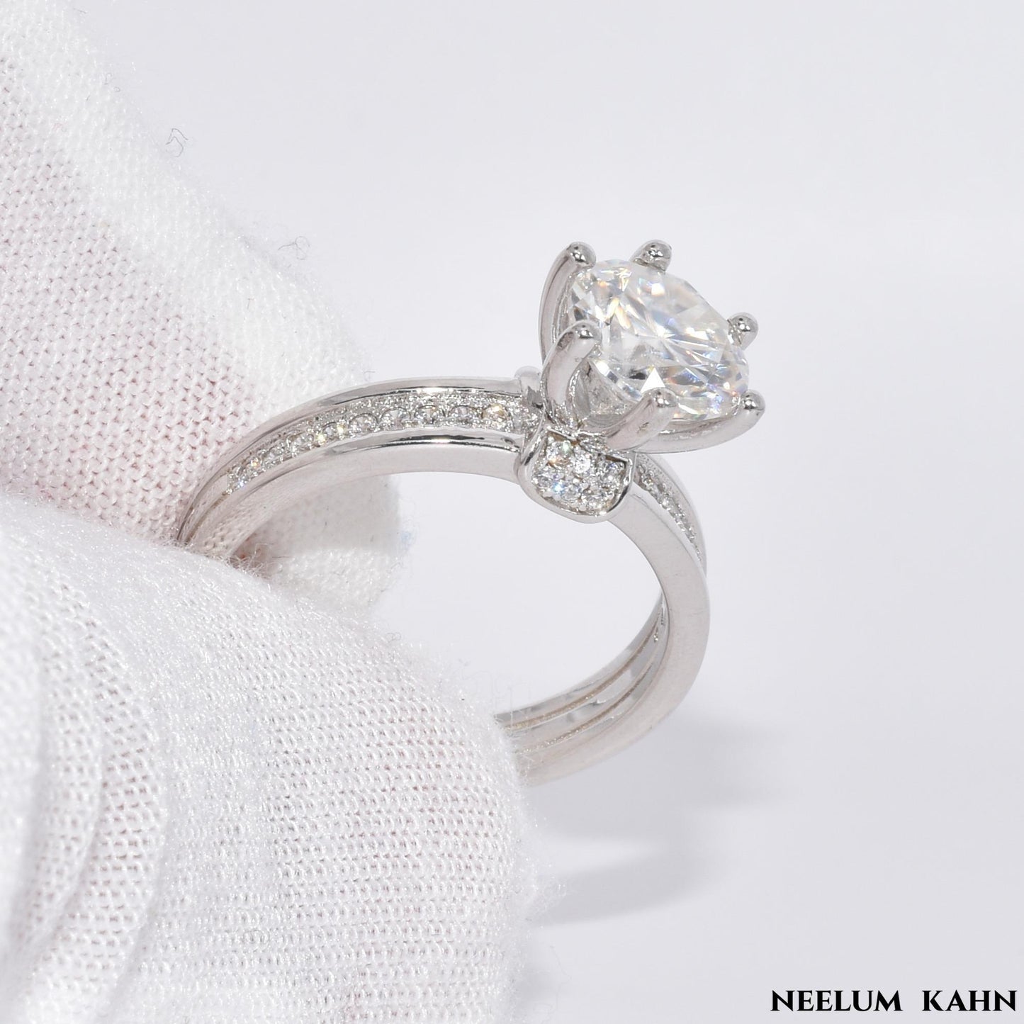 Certified 2Ct Moissanite Diamond Wide Band Proposal Platinum Plated S925 Silver Ring with LED Ring Box