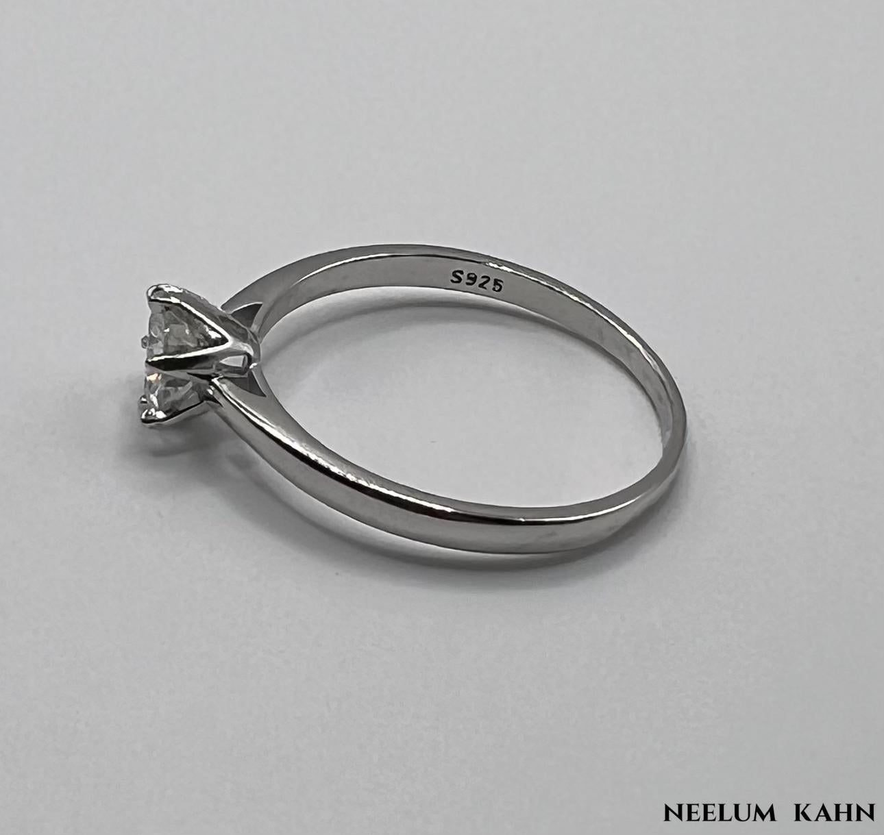 Certified 1Ct Moissanite Diamond Classy 925 Sterling Silver Ring