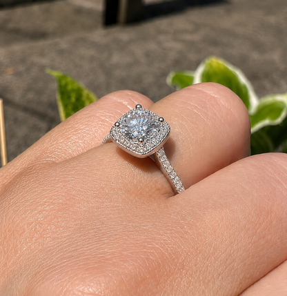 1ct Moissanite Halo Pavé Setting Engagement and Proposal Ring | White Gold Plated S925 | VVS1 | LED Heart Box