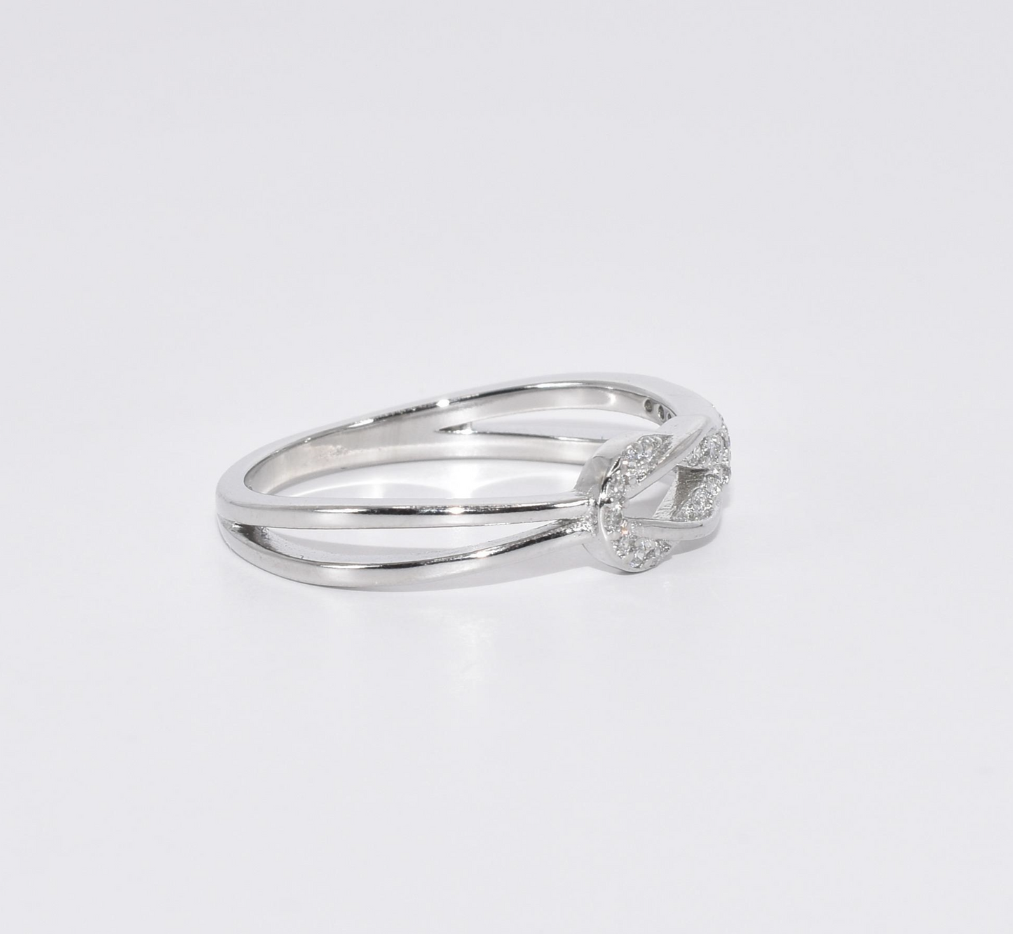 S925 Silver Knot Shape Zircon Ring