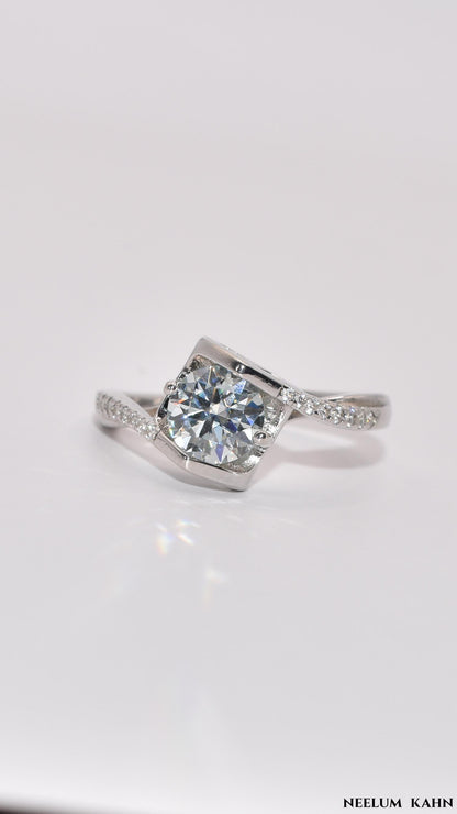 Certified 1Ct Moissanite Diamond S925 Silver Heart Shaped Ring with LED Gift Ring Box