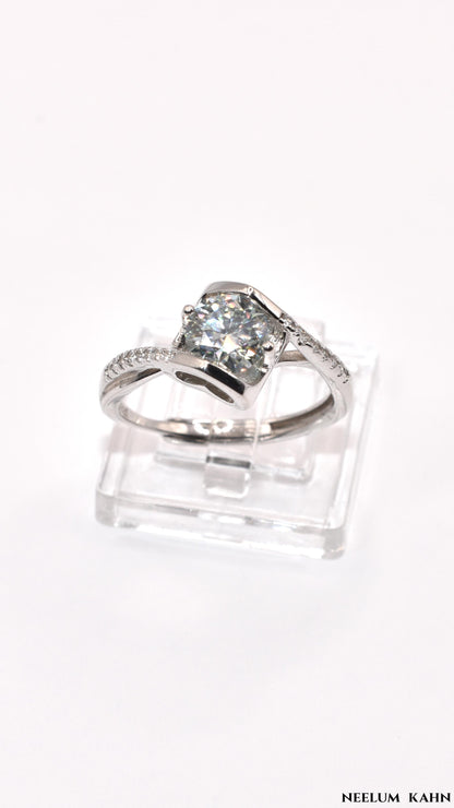 Certified 1Ct Moissanite Diamond S925 Silver Heart Shaped Ring with LED Gift Ring Box