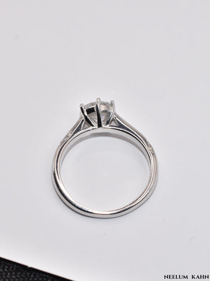 1Ct Moissanite Diamond Ring, 925 Sterling Silver, Round Cut, VVS1 Clarity, 6 Prong Setting, Free Gift LED Heart Ring Box Included