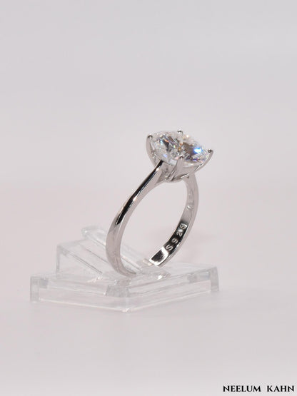 3Ct Moissanite Diamond Ring, 925 Sterling Silver, VVS1 Clarity, D Color, Round Cut, Gift LED Heart Ring Box Included