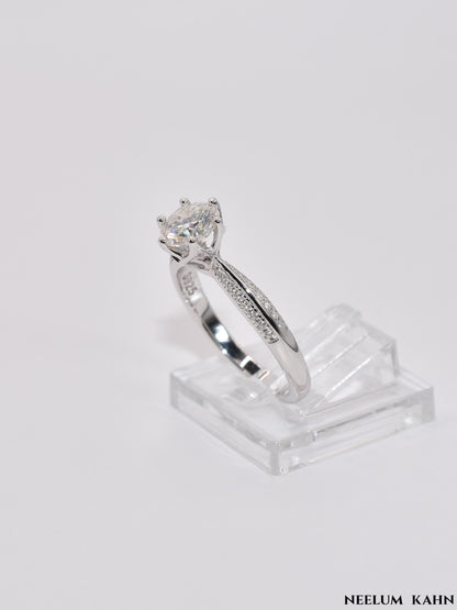 1Ct Moissanite Engagement Ring, 925 Sterling Silver, Round Cut, VVS1 Clarity, with Gift LED Ring Box