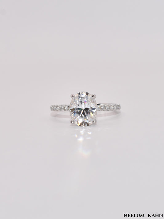 Oval cut 3Ct Moissanite Diamond Ring
