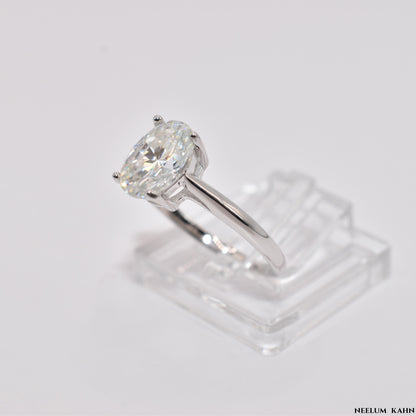 2Ct Oval Cut Moissanite Ring, 925 Sterling Silver, D Color VVS1 Clarity, Solitaire Engagement Ring with Gift LED Heart Ring Box