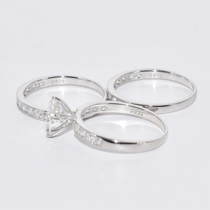 2Ct Moissanite Diamond Ring, S925 Sterling Silver Band, Round Cut, D Color, VVS1 Clarity, LED Gift Ring Box Included