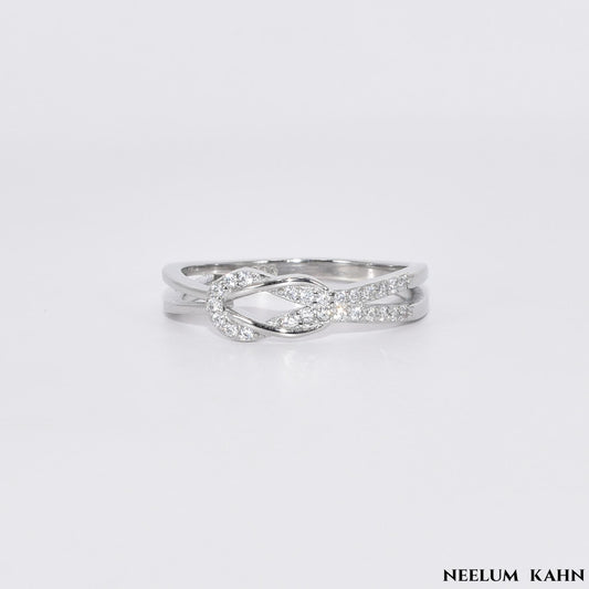 S925 Silver Knot Shape Zircon Ring