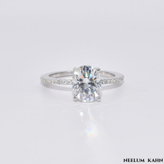 2Ct Oval Cut Moissanite Ring, 925 Sterling Silver, VVS1 Clarity, for Weddings and Engagements Halo Ring