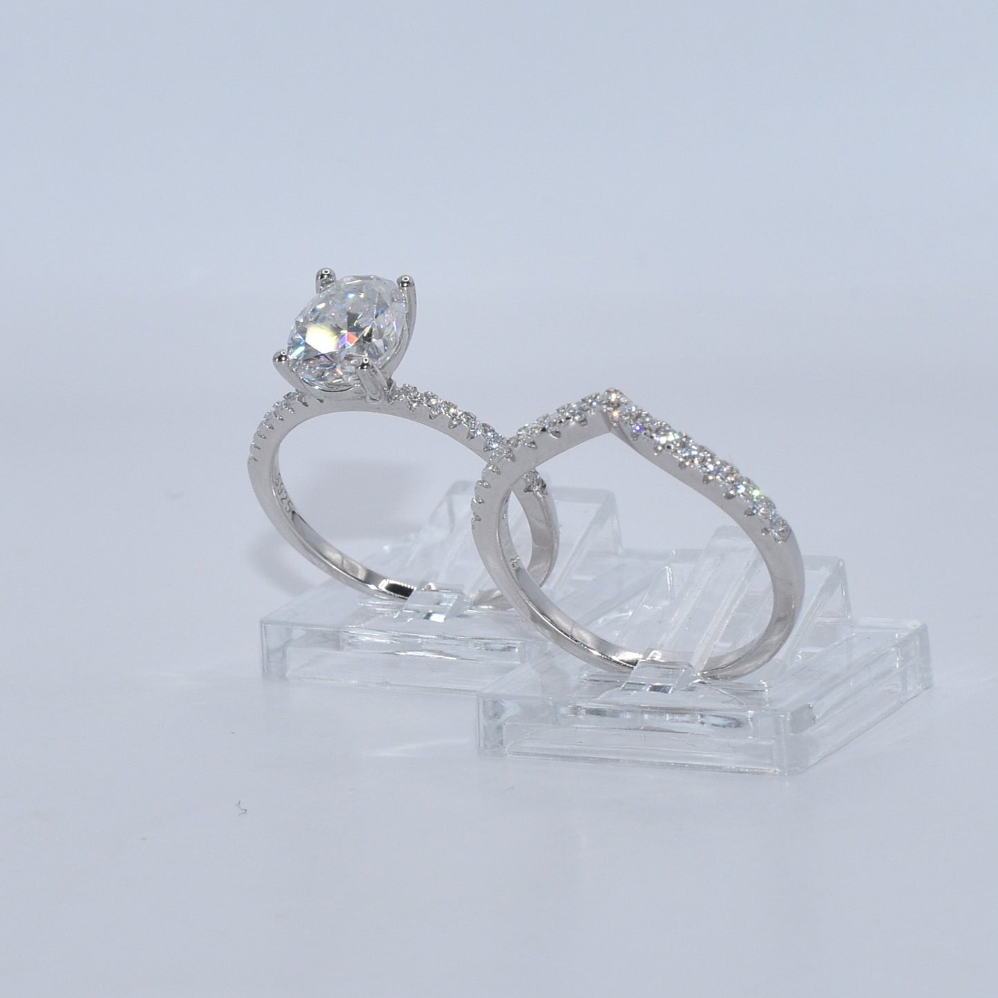 Certified 2.19ct Oval Moissanite Hidden Halo Band Set | S925 Silver | VVS1 | 2 Rings