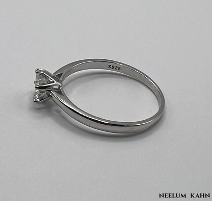 Certified 1Ct Moissanite Diamond Classy 925 Sterling Silver Ring