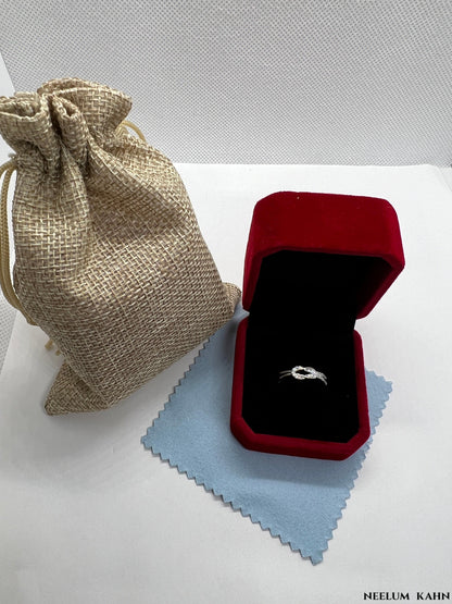 S925 Silver Knot Shape Zircon Ring