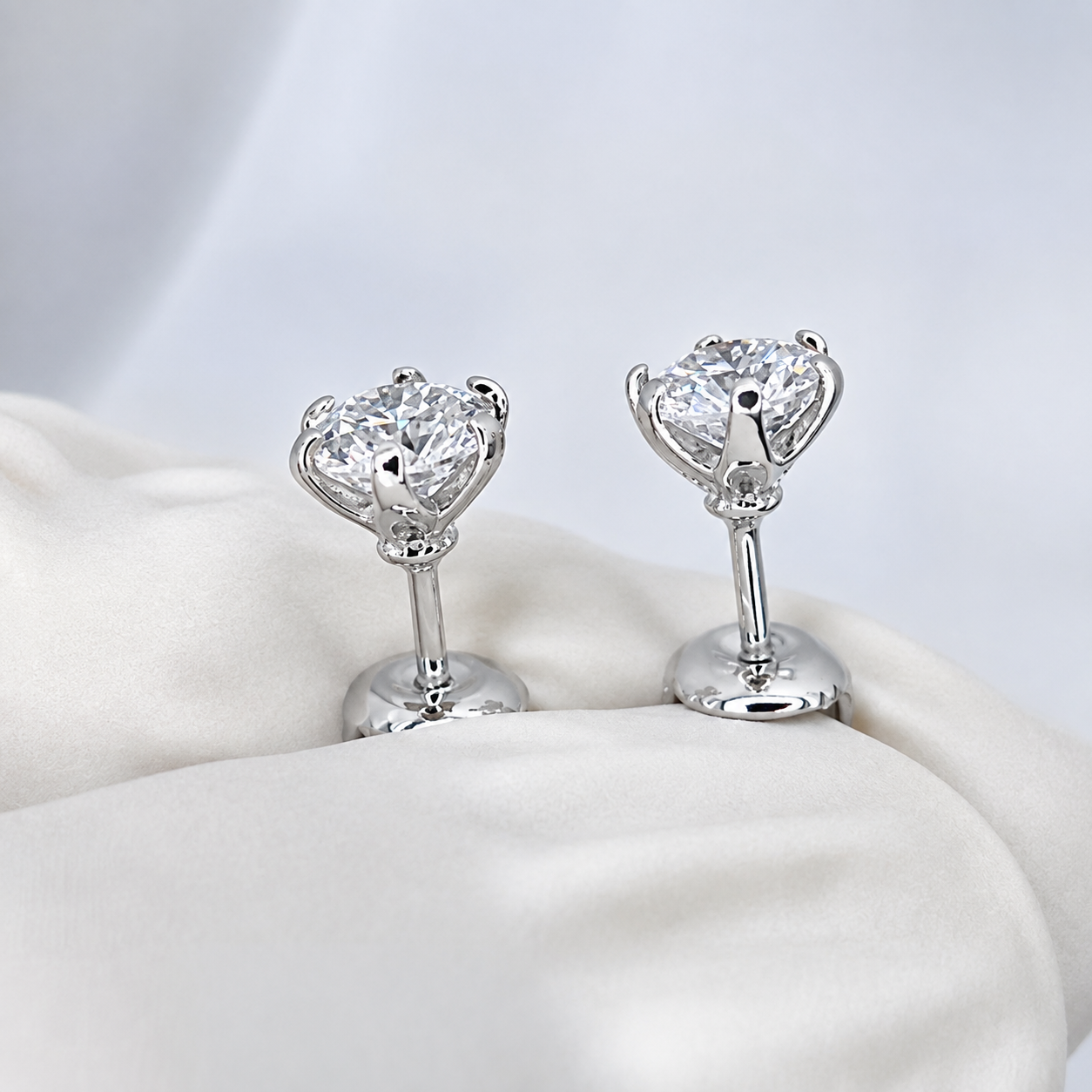 Round Crown Moissanite Stud Earrings – 0.5 Ct Each, 1 Ct Total | 18K Gold Plated 925 Silver | D VVS1